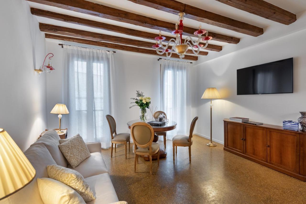 Casanova Fenice - Canal View Venice Luaran gambar