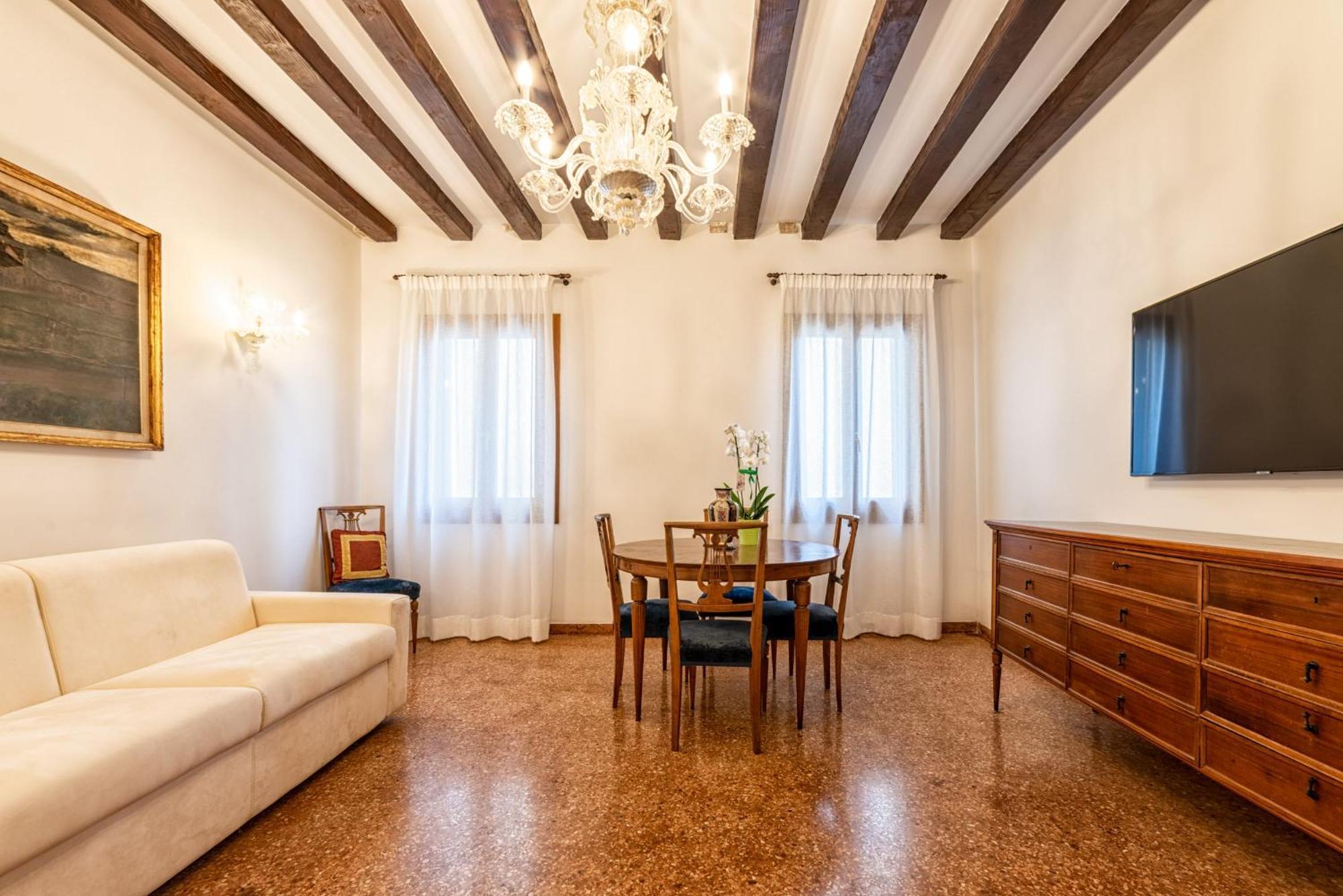 Casanova Fenice - Canal View Venice Bilik gambar