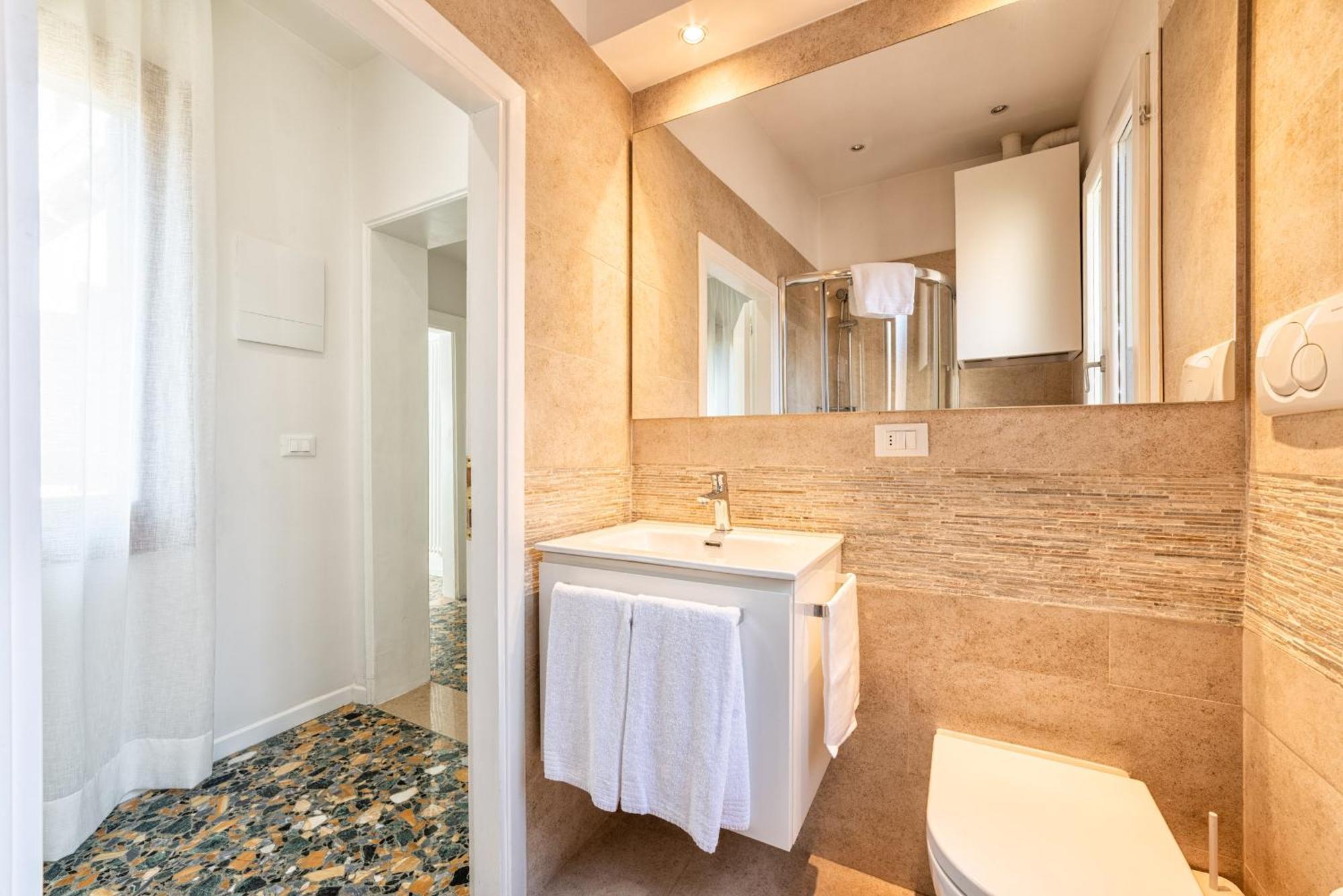 Casanova Fenice - Canal View Venice Bilik gambar