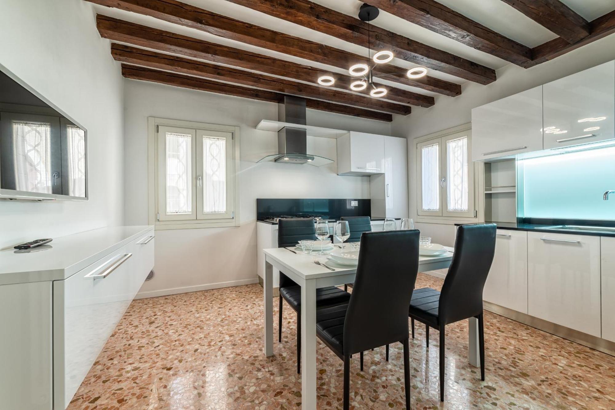 Casanova Fenice - Canal View Venice Bilik gambar